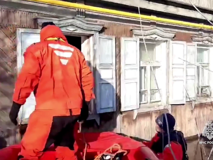 В Орске подтопленными остаются более 4400 домов