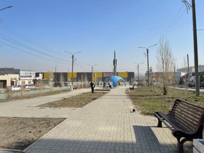 В Октябрьском районе прошел первый субботник