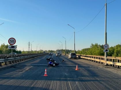 В ДТП с двумя мотоциклами на Загородном шоссе пострадал байкер