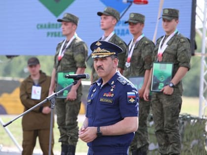 На полигоне под Оренбургом побывал замминистра обороны Юнус-Бек Евкуров