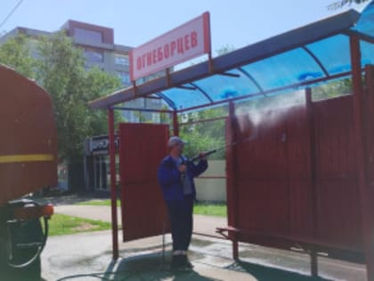 В Оренбурге продолжаются работы по благоустройству территории