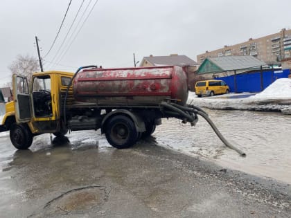 На улицах города работает спецтехника МУП «САТУ»