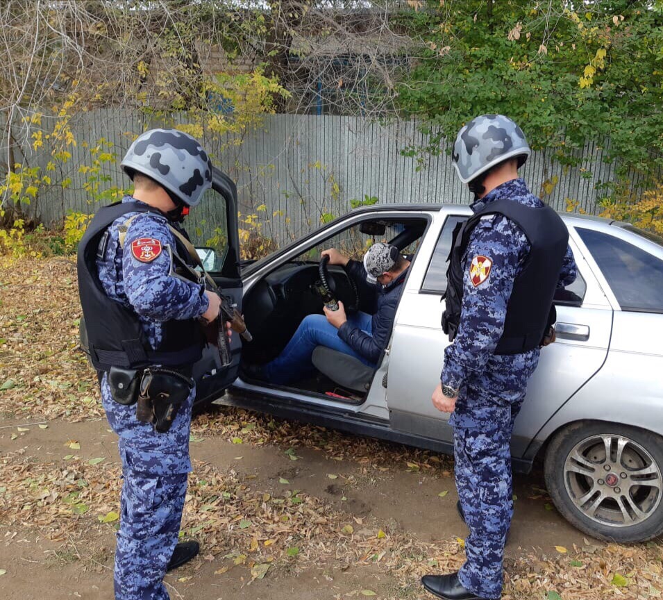 Сотрудник полиции попался пьяным за рулем