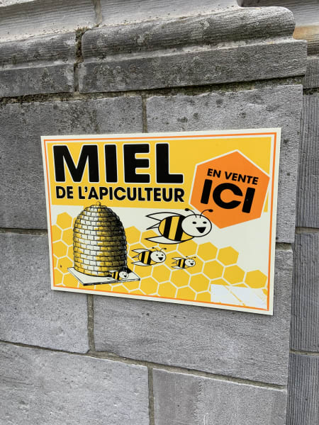 sign for homemade honey at adriaan's house in brussels