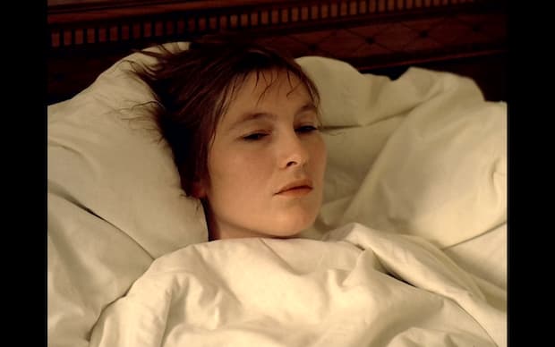 Eric Rohmer - The Marquise of O (1976), Marquise in bed looking so sad