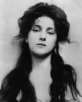 Portrait of a brunette gibson girl in black and white, Evelyn Nesbit