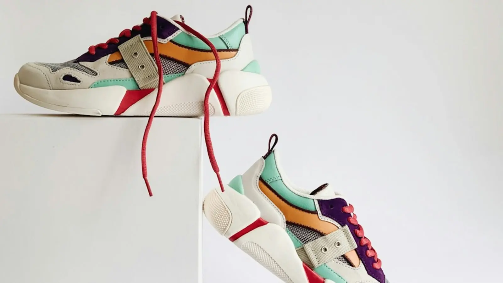 The Seamless Path to Authentic Self-Expression: COOLWAY USA and the Wellness of the Walk