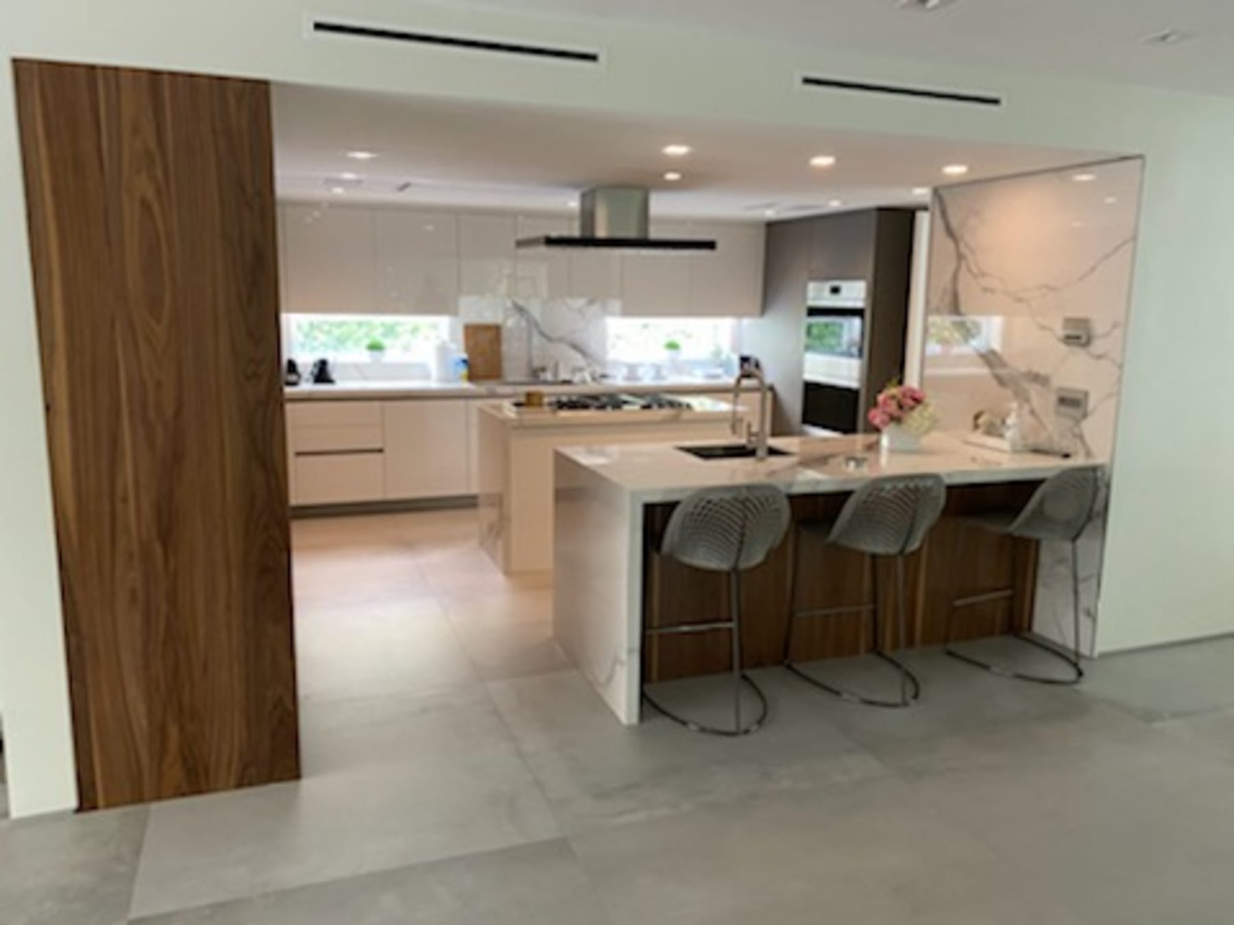 Warm Wood Open Kitchen, South Florida