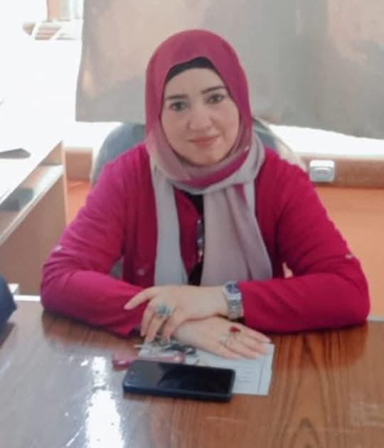 وكيلة المدرسة