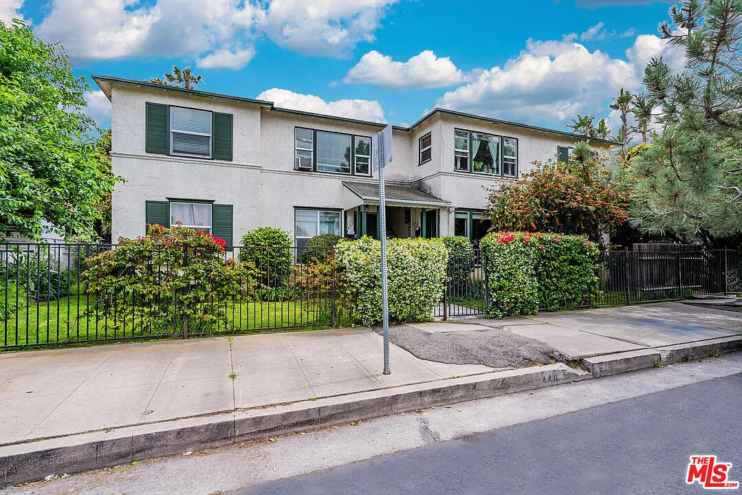 Venway Real Estate Acquires Venice Way Luxury Apartment Homes