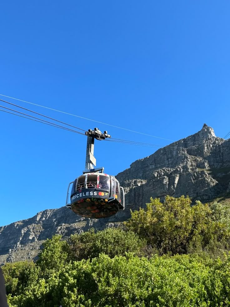 Table Mountain trail with panoramic views