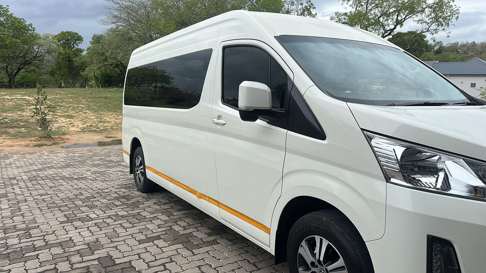 Airport & Long-Distance Transfers