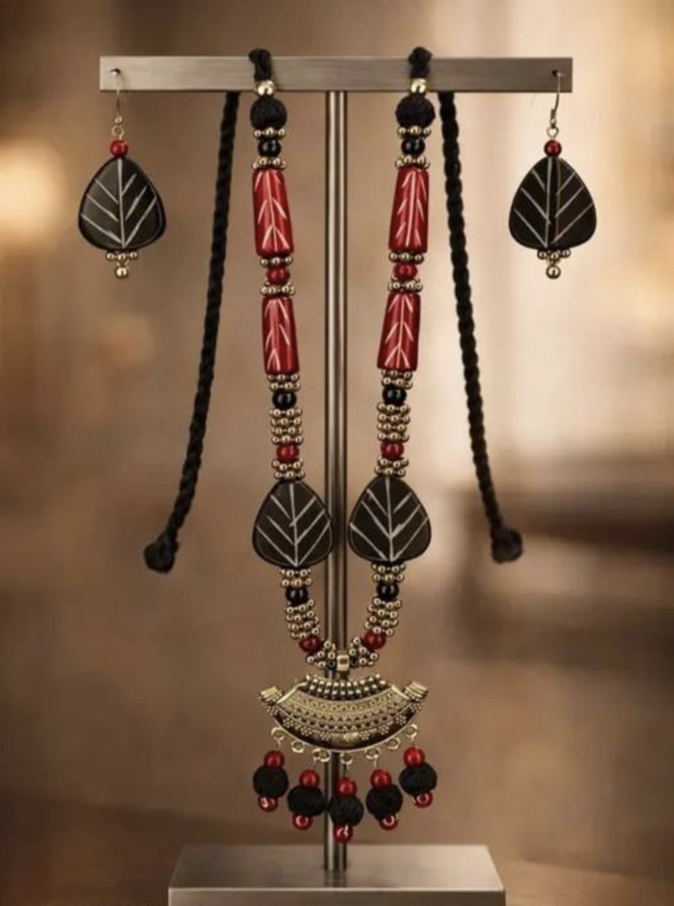 Stylish Beaded Oxodized Necklace Set