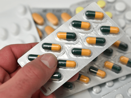 Врач из Москвы поддержала закон, который запретит рекламировать лекарства по ТВ