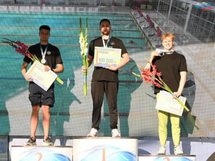 Успехи Романа Акимова на чемпионате по плаванию