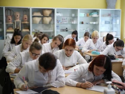 Студентам медколледжей предлагают заключить целевой договор для трудоустройства в больницы Подмосковья