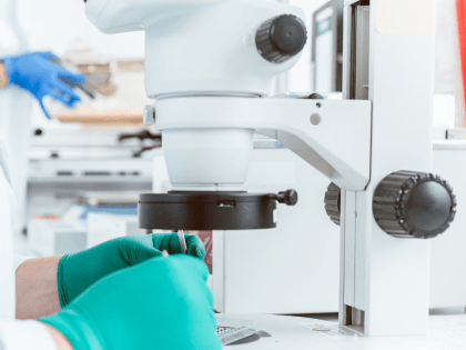 В России отмечается день патологоанатома.