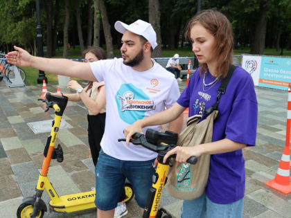 Более 1 млн человек пользуются сервисом проката самокатов в Москве практически каждый день