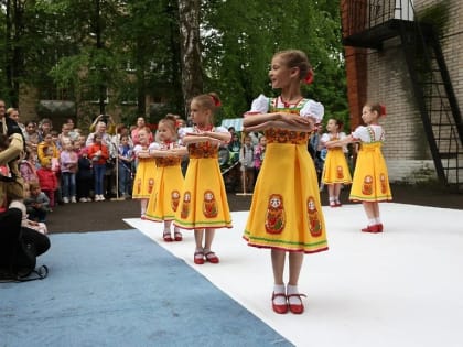 Праздничная программа ко Дню защиты детей состоялась в ДЮЦ «Радуга»