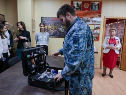 Мытищинских студентов и школьников пригласили на работу в полицию