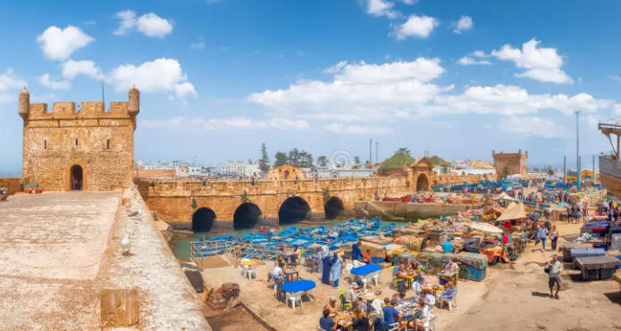 Le Port de Pêche et sa Porte de la Marine