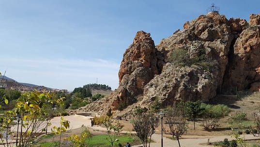Le Rocher (Akshmir)