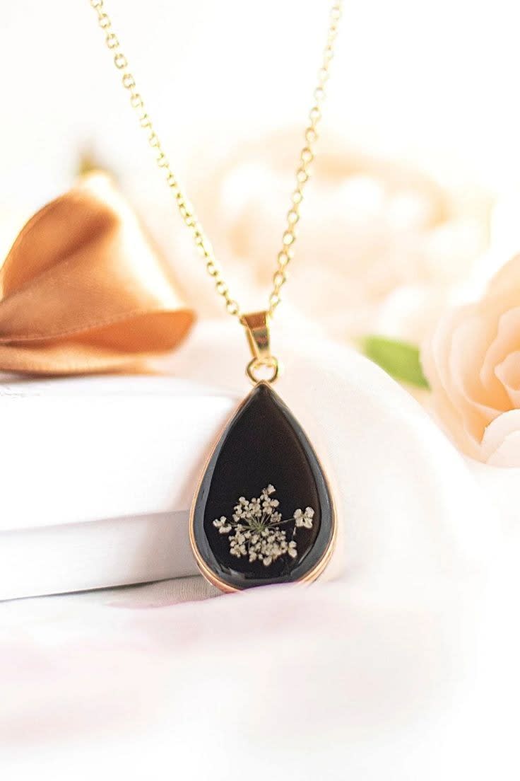 Teardrop Pendant with Gold Chain — jewellery by Giftistan