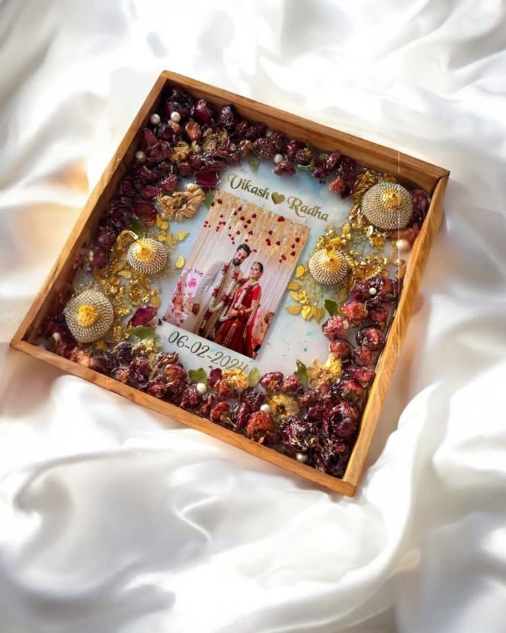 Personalized Square Wood Frame Varmala Preservation Resin Art - Red & Gold — wedding by Giftistan