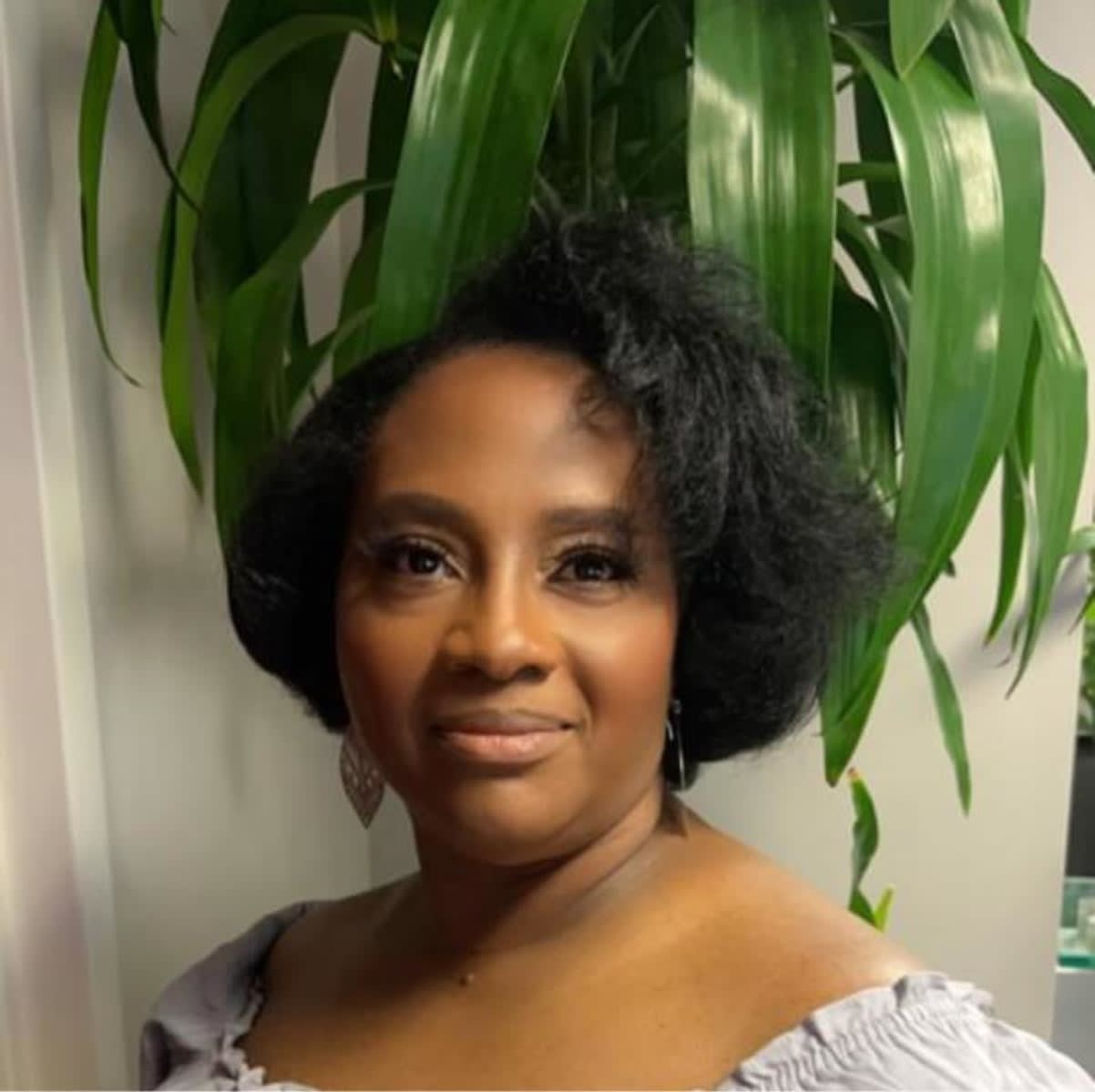 Nikole W., mobile hairstylist/mobile barber at Orlando