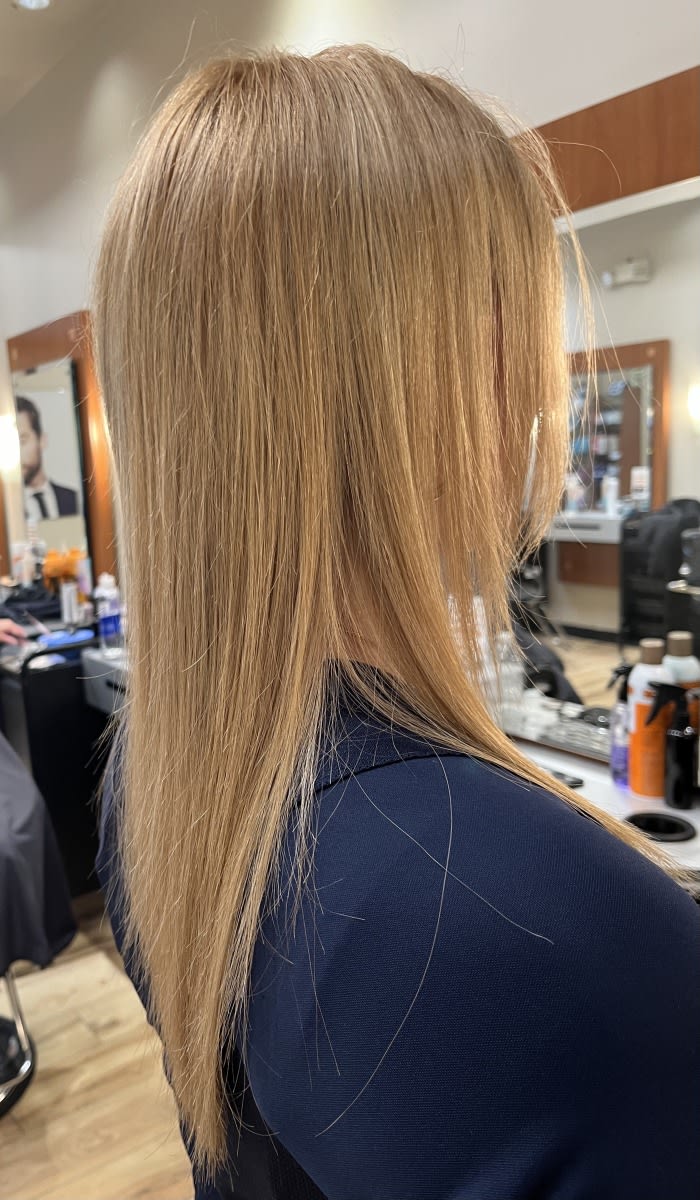 Negah B., mobile hairstylist/mobile barber at Manassas