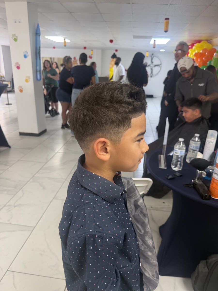 Melvin A., mobile hairstylist/mobile barber at Houston