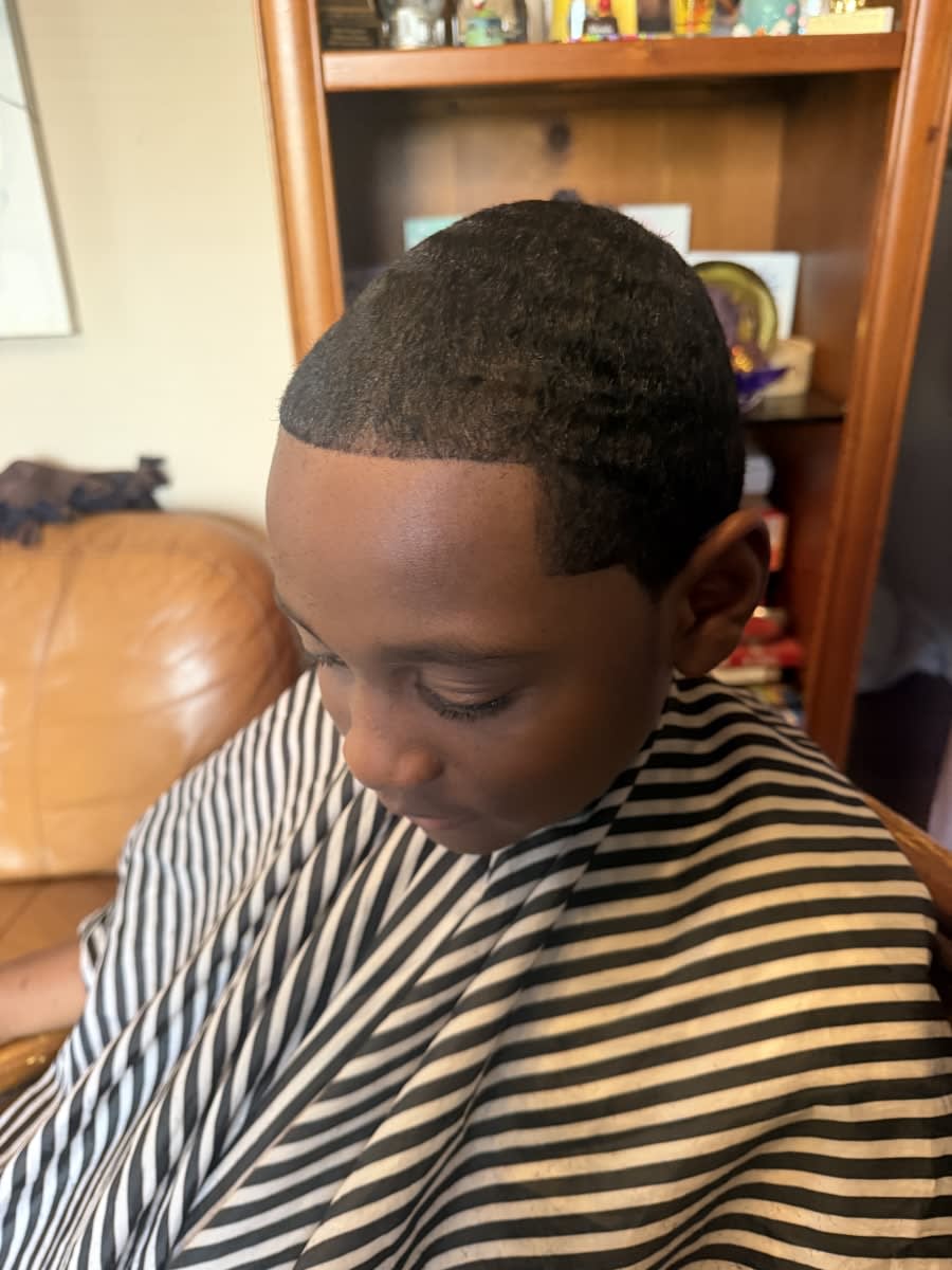 Melvin A., mobile hairstylist/mobile barber at Houston