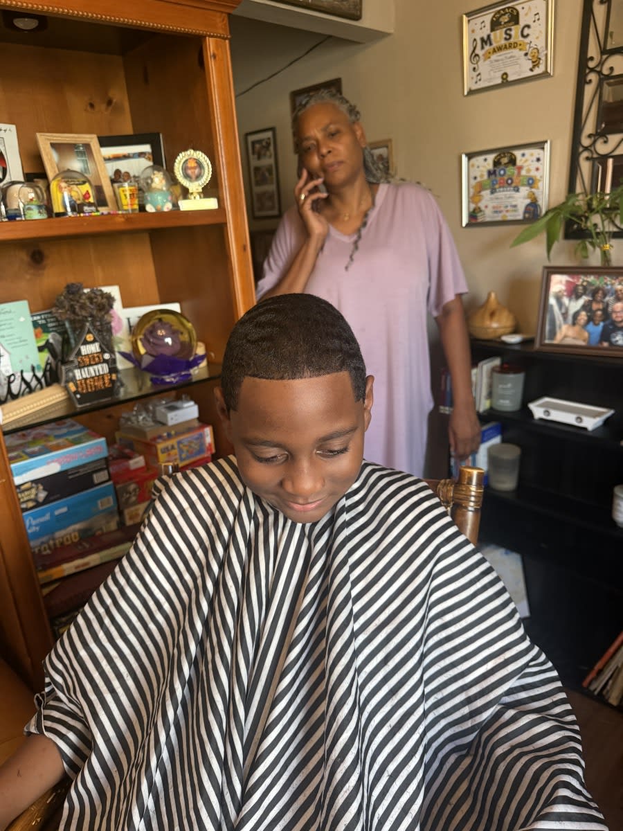 Melvin A., mobile hairstylist/mobile barber at Houston