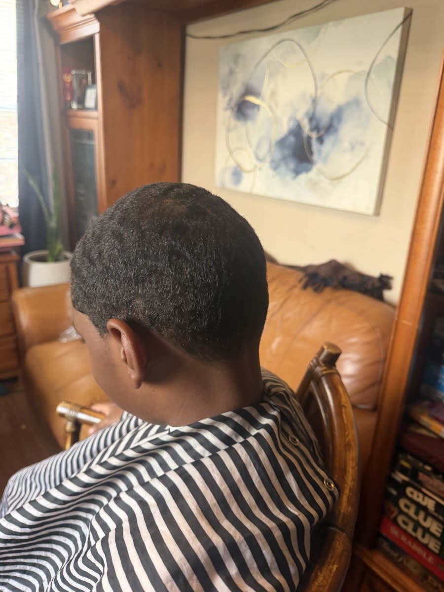 Melvin A., mobile hairstylist/mobile barber at Houston
