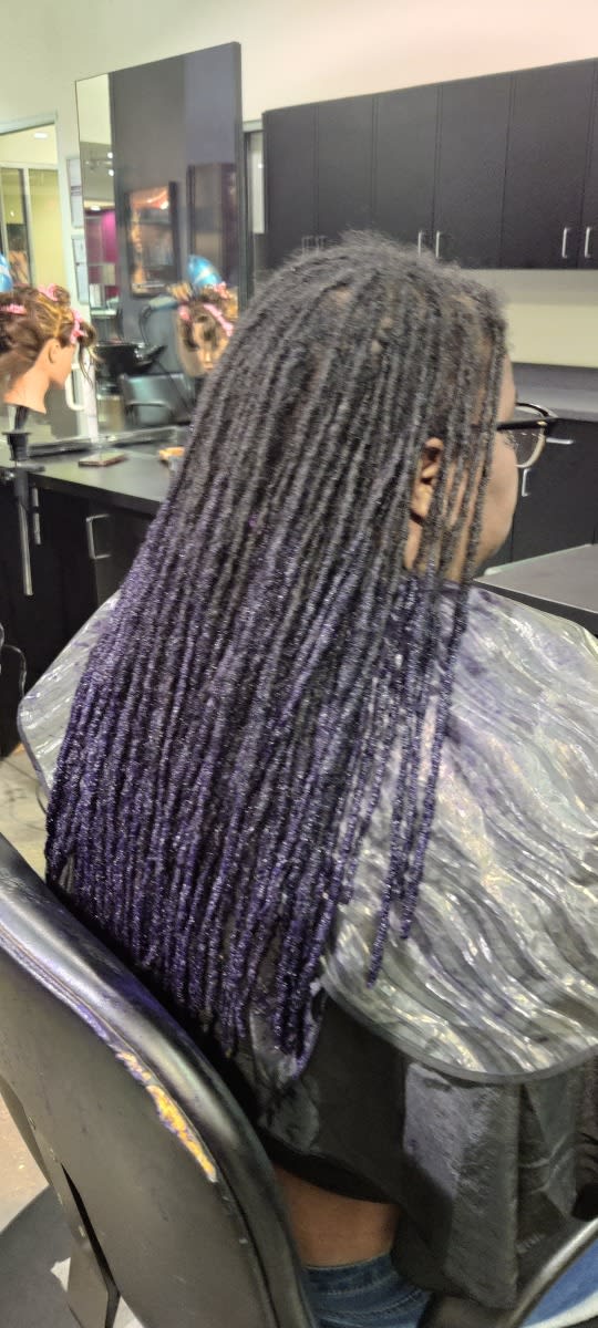 Sandra M., mobile hairstylist/mobile barber at Windermere