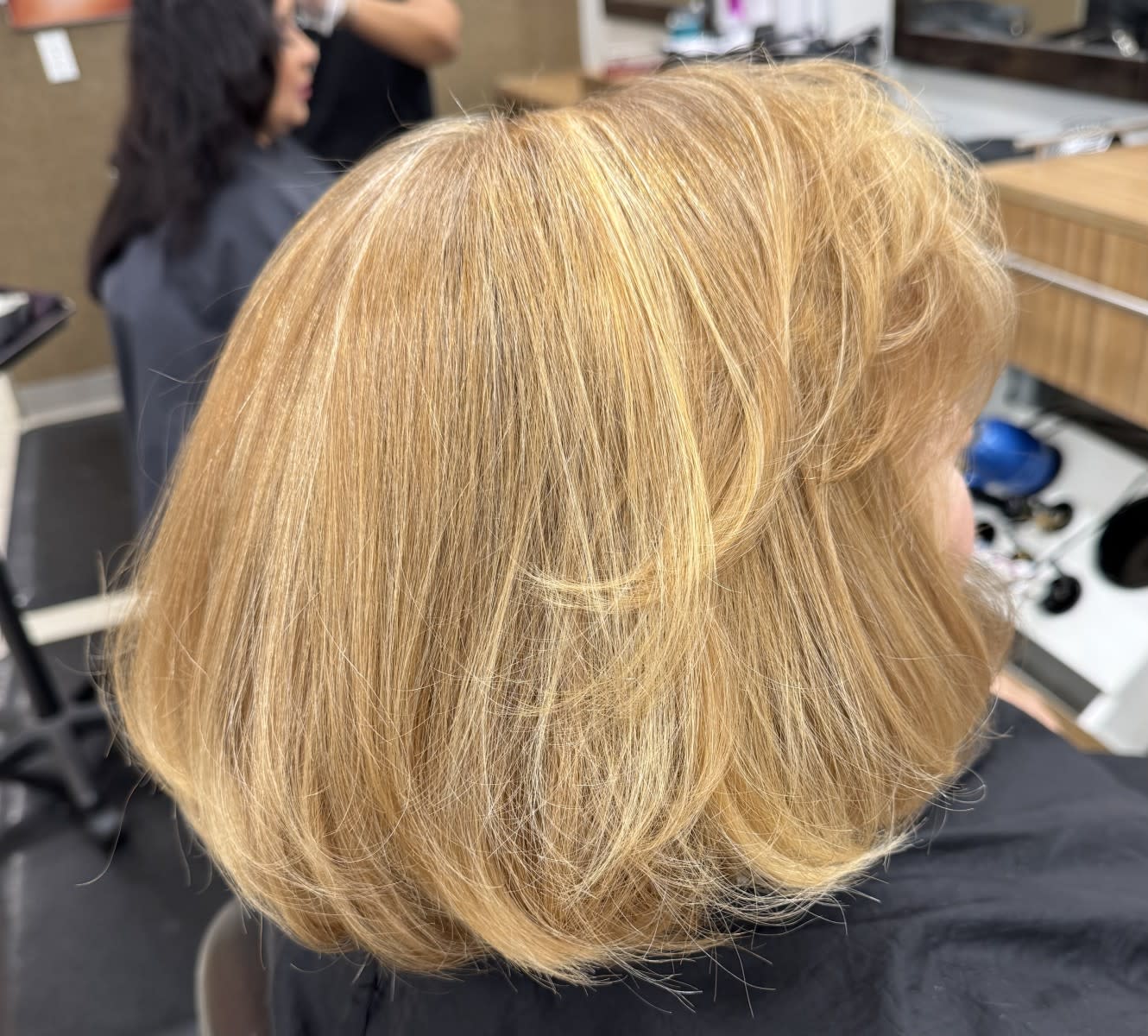Ellonia E., mobile hairstylist/mobile barber at Plantation