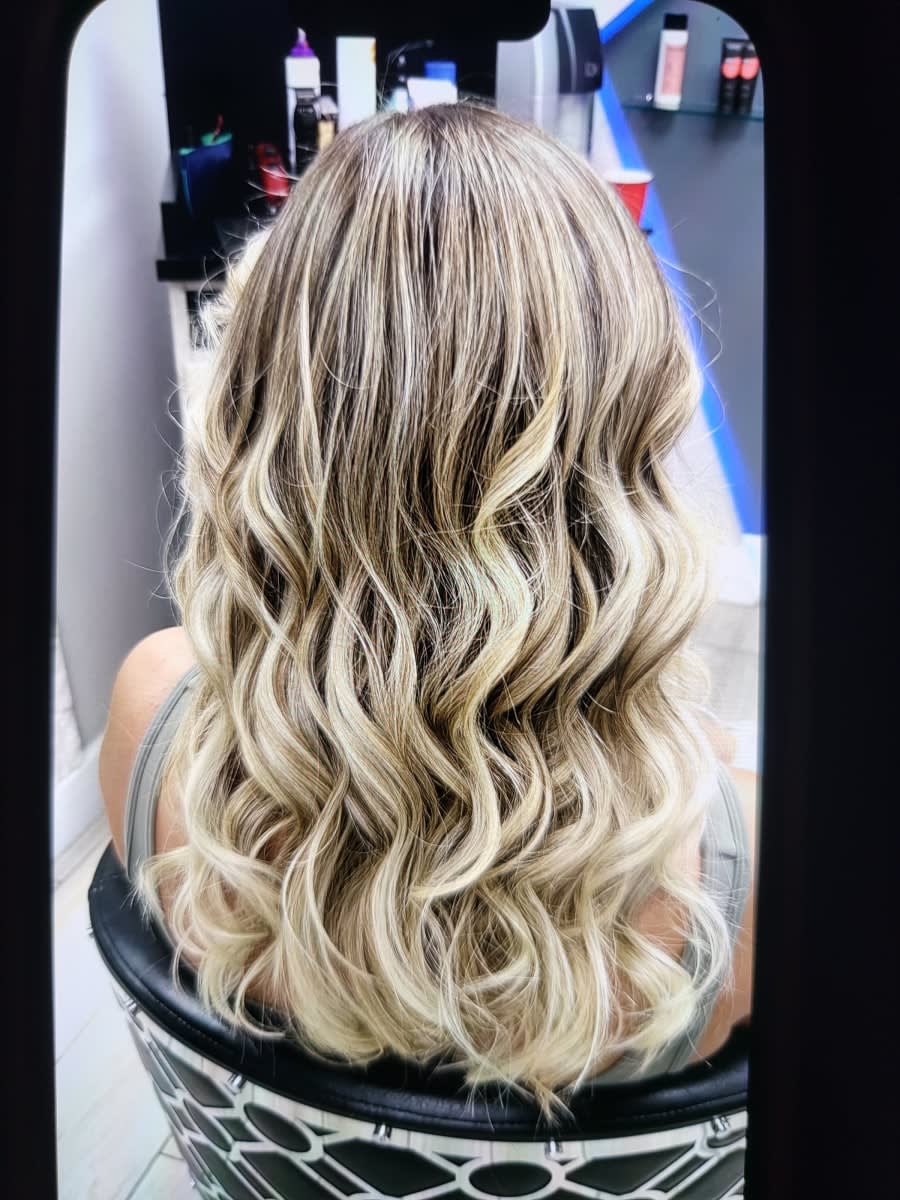 Narda M., mobile hairstylist/mobile barber at Fort Worth