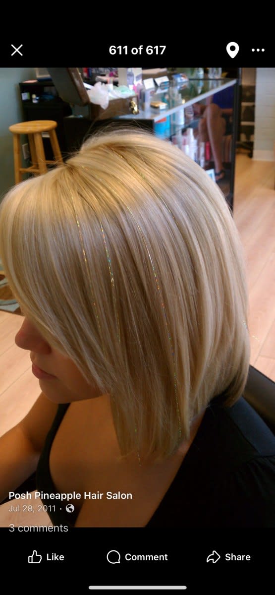 Linda P., mobile hairstylist/mobile barber at White