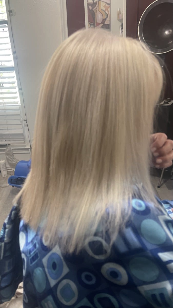 Michelle E., mobile hairstylist/mobile barber at Lewisville