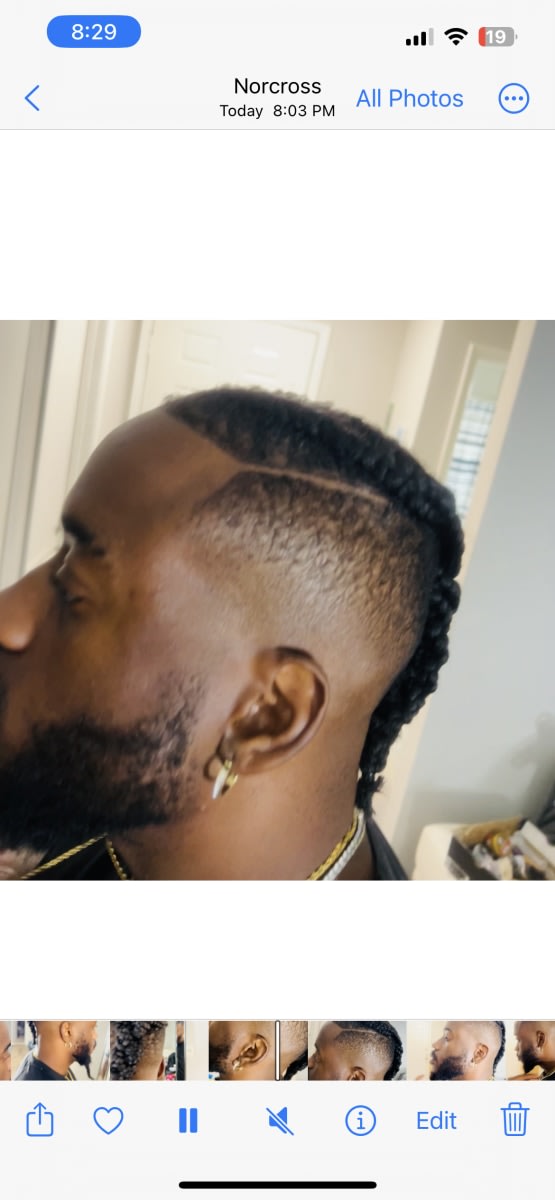 Rodrick S., mobile hairstylist/mobile barber at Decatur