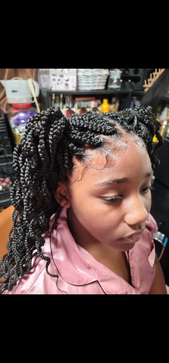Dawn S., mobile hairstylist/mobile barber at Chicago