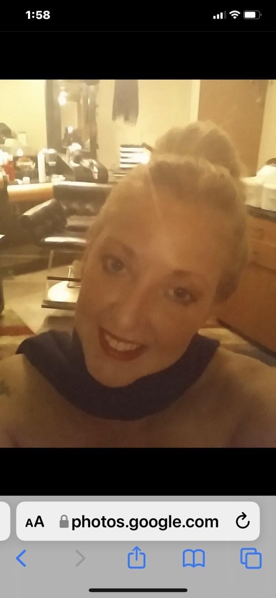 Catherine  D., mobile hairstylist/mobile barber at Arbutus