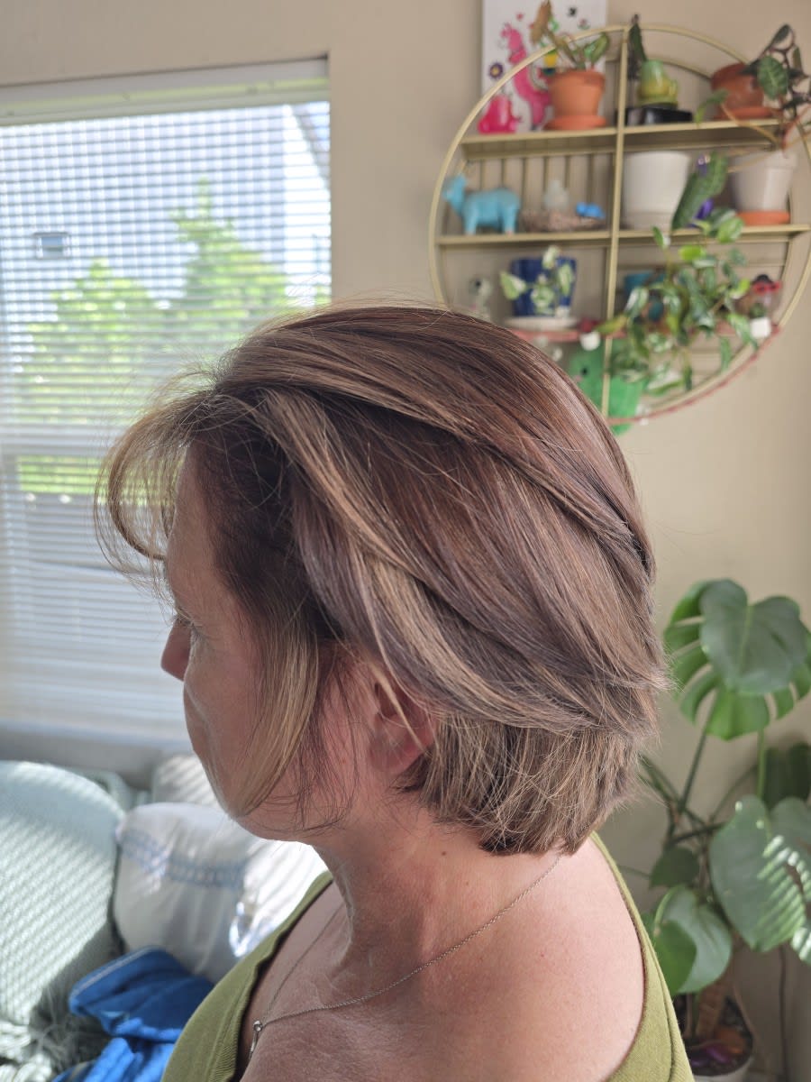 Marlene T., mobile hairstylist/mobile barber at Houston