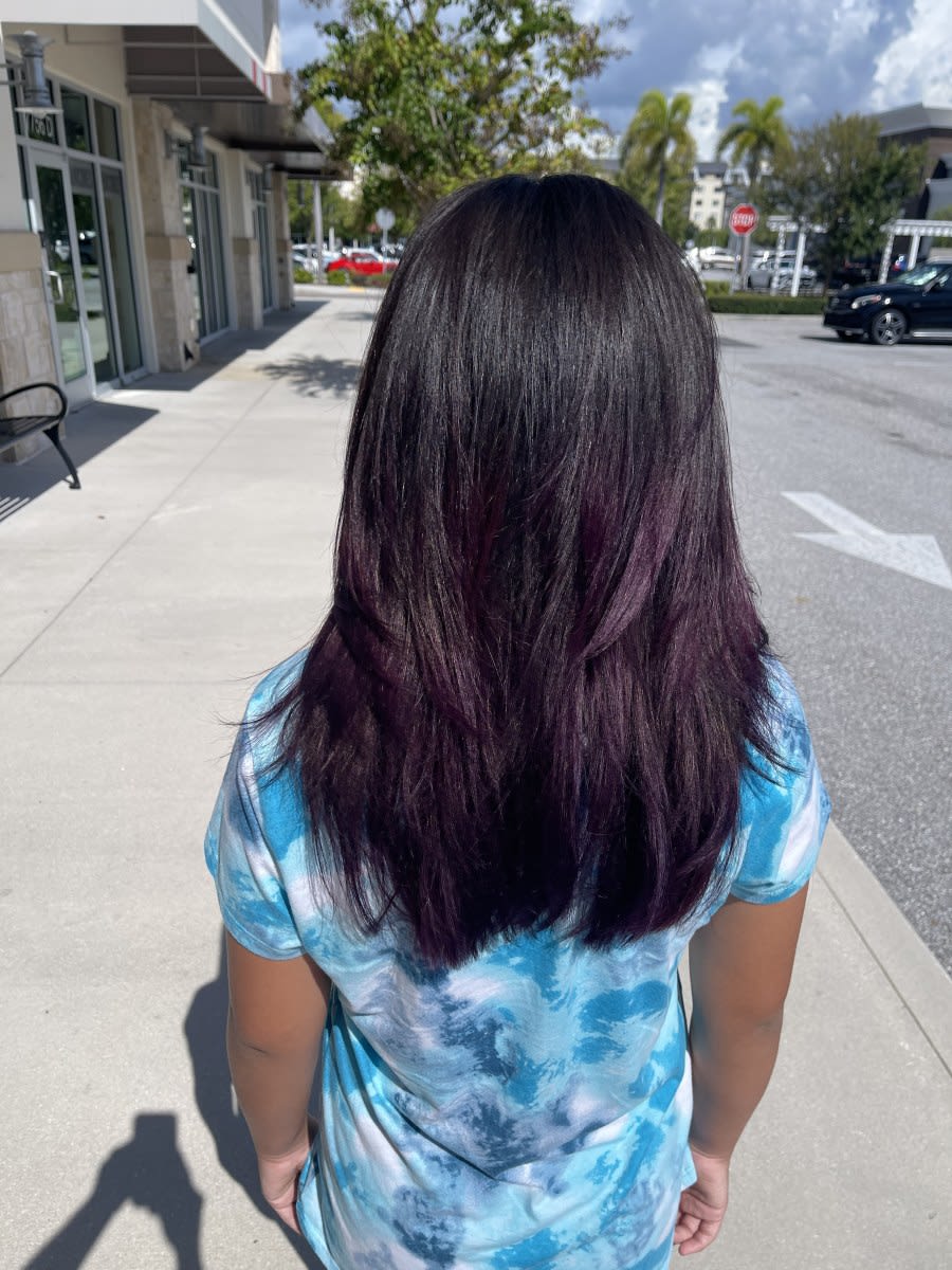 Katie O., mobile hairstylist/mobile barber at Largo