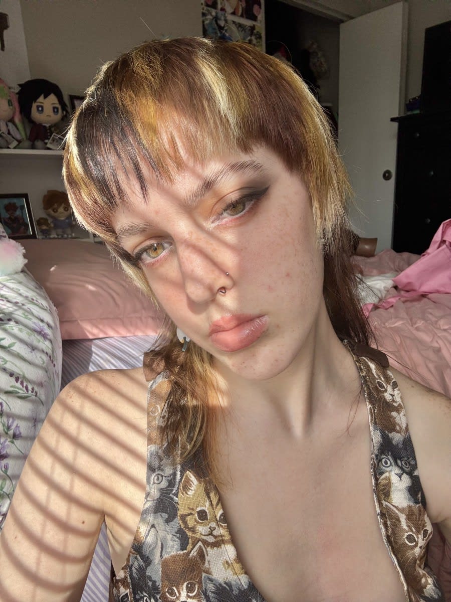 Katie O., mobile hairstylist/mobile barber at Largo