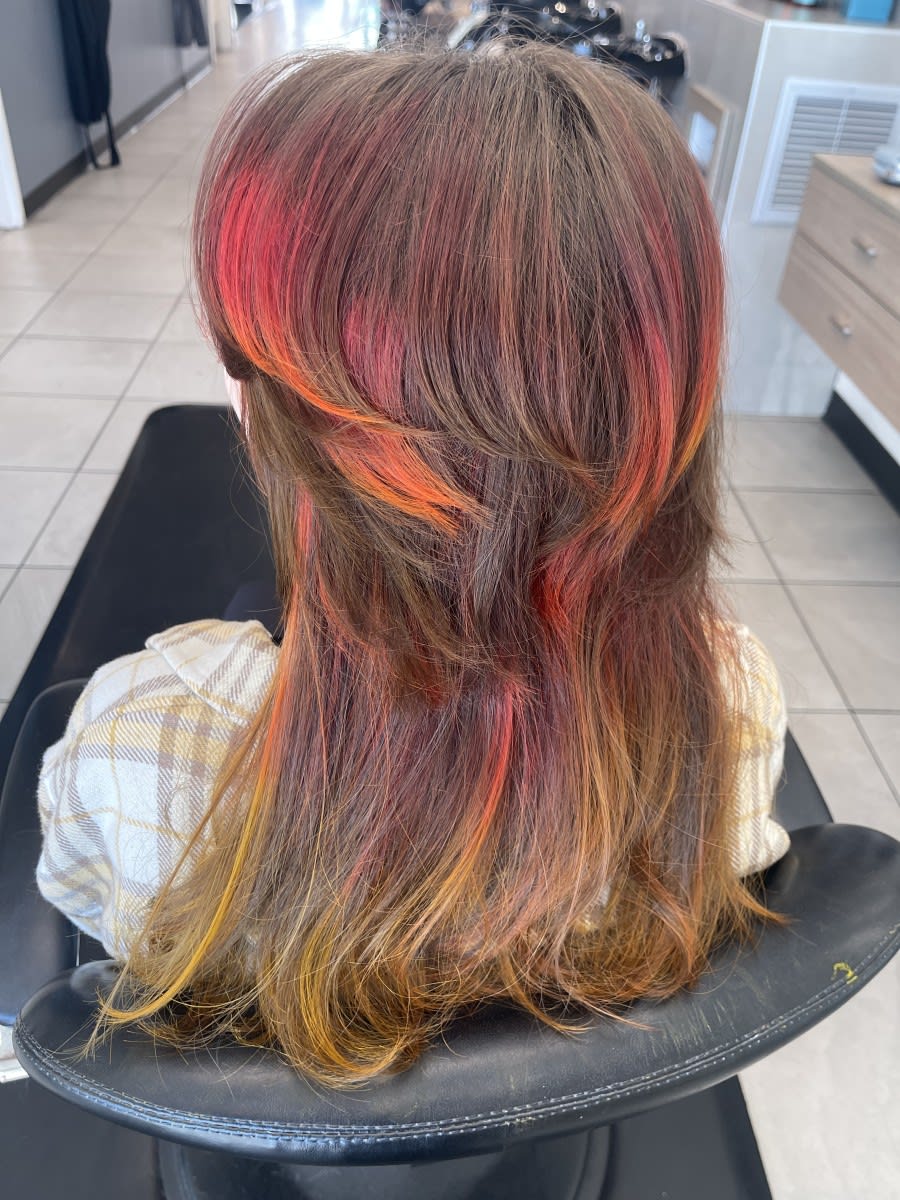 Katie O., mobile hairstylist/mobile barber at Largo