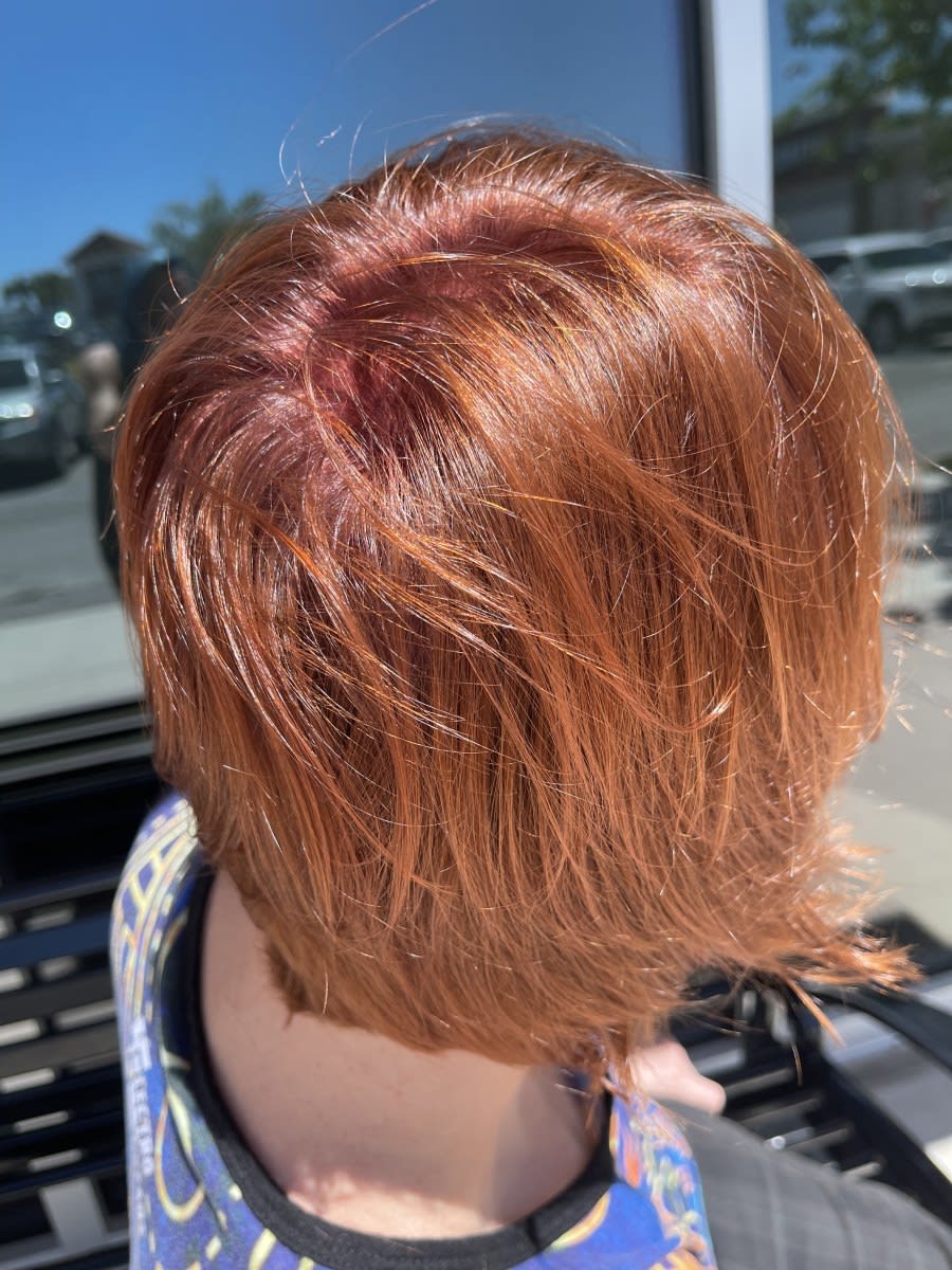 Katie O., mobile hairstylist/mobile barber at Largo