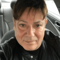 Book Michael S., mobile stylist in Davenport - DashStylists