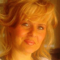 Angela T., mobile hairstylist/mobile barber at Warner Robins