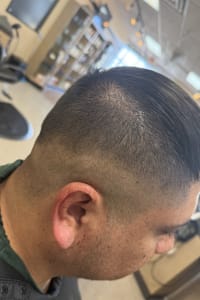 Akilah L., mobile hairstylist/mobile barber at Dallas